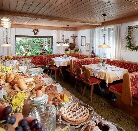 Gaestehaus Kastenhof Pensjonat Sankt Johann im Pongau